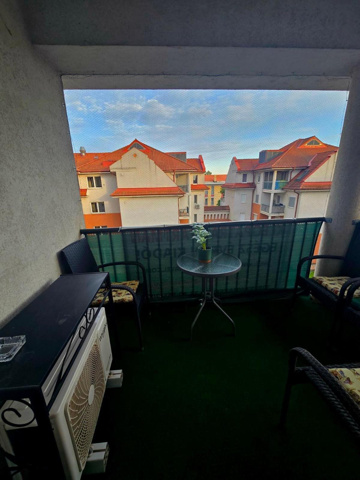 Kleopatra Apartman Хайдусобосло Экстерьер фото